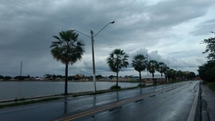 Com Informções: Inmet