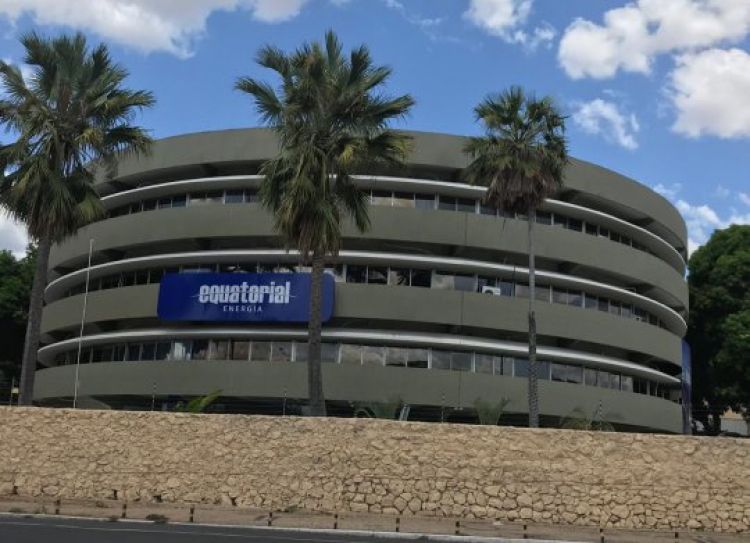 Com Informações: GP1