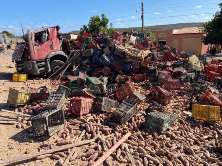 Com Informações: Riachão Net