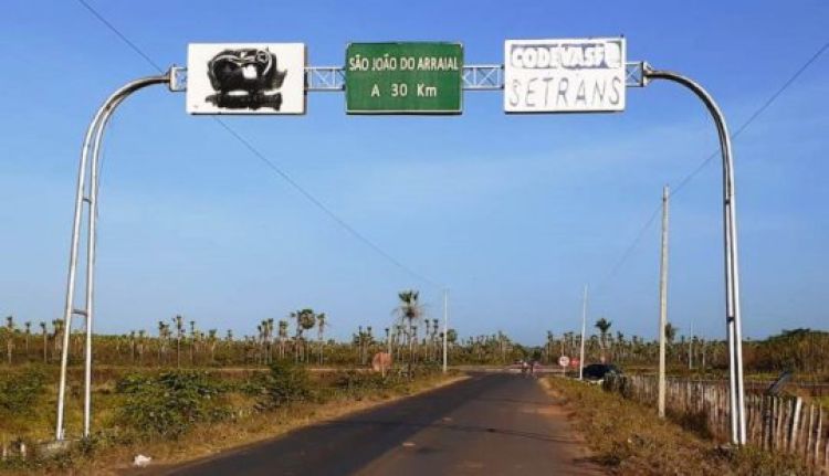  Com Informações: Portal Diariodolonga