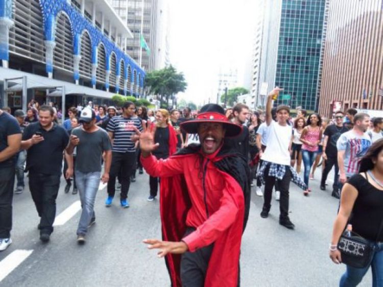 Manifestantes em São Paulo. Foto: Veja