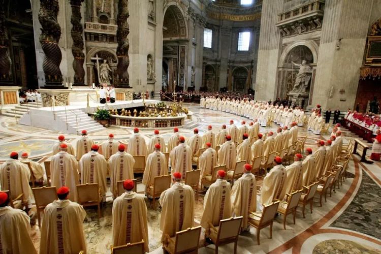 Cardeais se reunirão para escolher novo Papa Thomas Coex/AFP