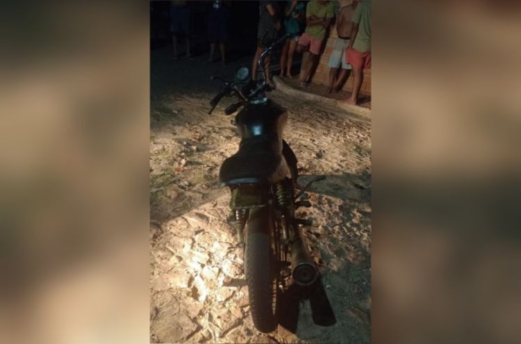 Moto recuperada em Altos - Foto: Divulgação/PM-PI 