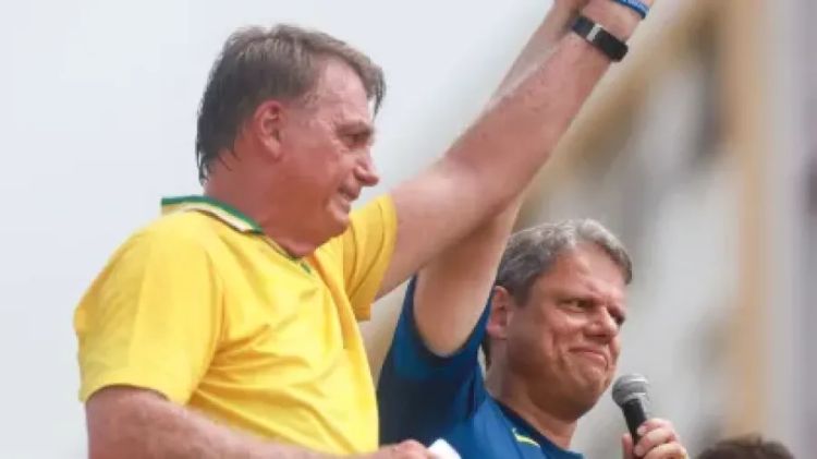 O ex-presidente Jair Bolsonaro e o govrenador de São Paulo, Tarcísio de Freitas