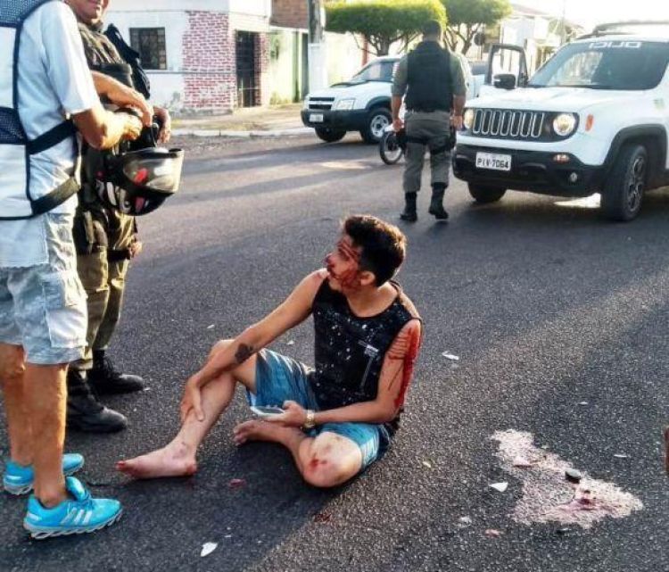 Com informações do portaldocatita